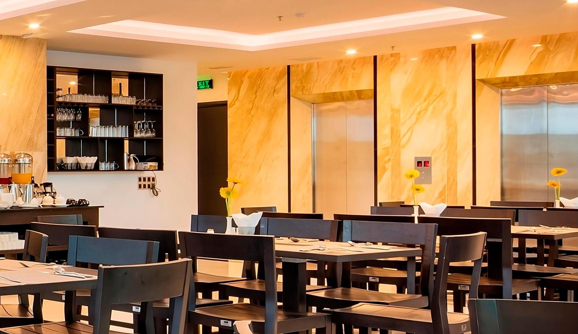 Meriton Hotel Nha Trang Dış mekan fotoğraf
